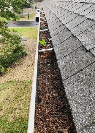 gutter-cleaning-services-before-min Gutter Cleaning Melbourne